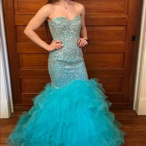 Sherri Hill prom dress size 0
